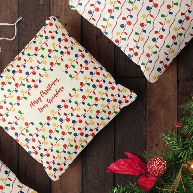 Coussin Ornements vintages & Garland rouge coutume (Cute retro Christmas card with vintage Christmas ornaments and red beaded garland)