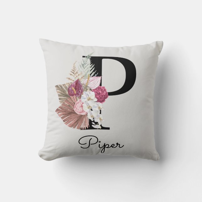 Coussin P initial floral de saumon rose monogramme (Recto)