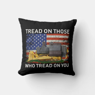Coussin parcourez ceux qui marchent sur vous T-shirt Class