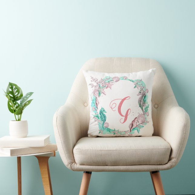 Coussin Pastel Cyan & Rose sous le monogramme marin (Chaise)