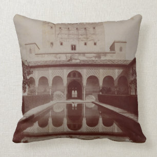 Coussin Patio de los Arrayanes, Alhambra, c.1875-80 (sépi