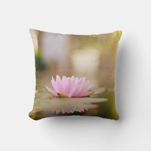 Coussin Paysage élégant de fleurs de lotus, Zen