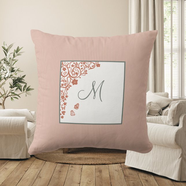 Coussin Peach Stripe Terracotta Butterfly Script Monogramm (Créateur téléchargé)