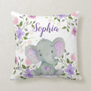 Coussin Pépinière d'éléphantes florales à l'aquarelle viol