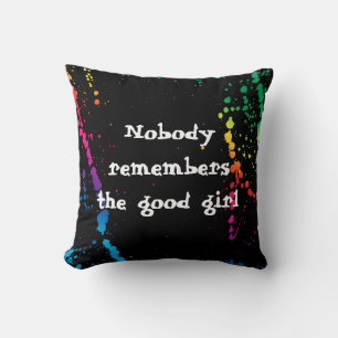 Coussin [Personne Ne Se Souvient De Bonne Fille] Tache De 