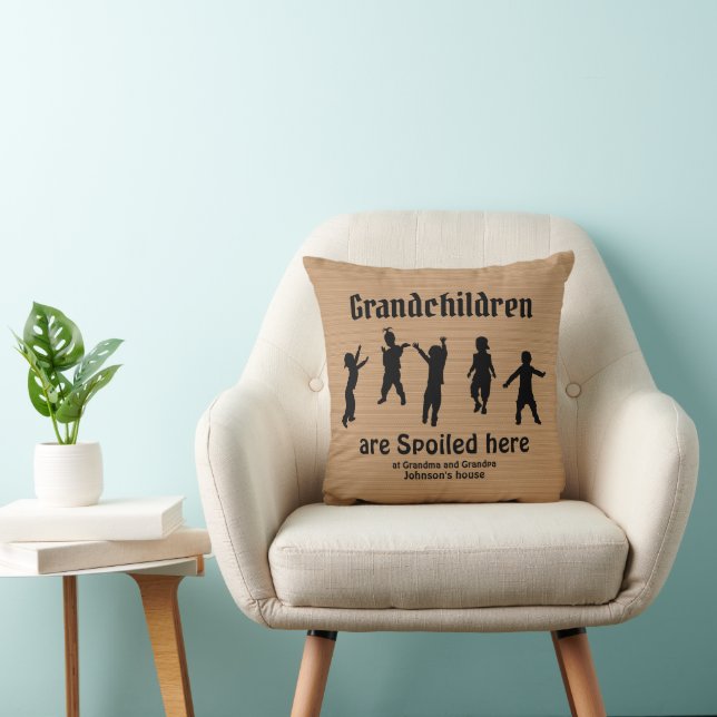Coussin Petits-Enfants Gâchés Ici (Chaise)