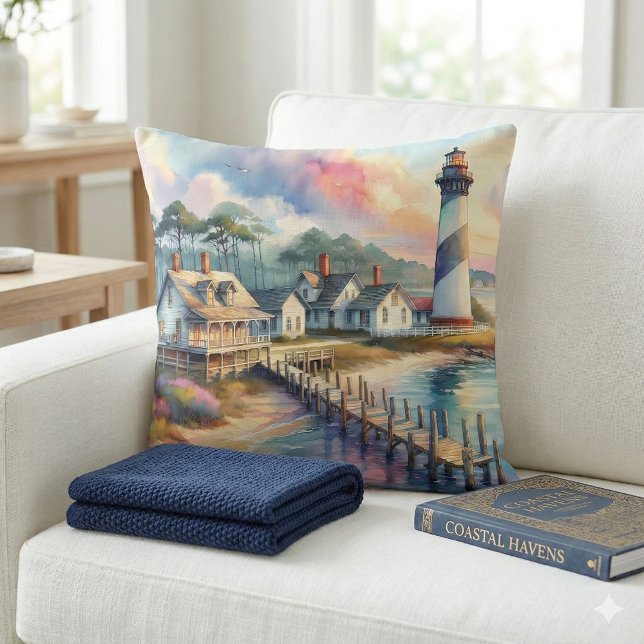 Coussin Phare côtier et chalets de plage Scène (Coastal Lighthouse & Beach Cottages Scene Throw Pillow Mockup A)