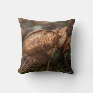 Coussin, photo de champignons throw pillow