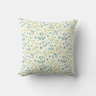 Coussin Pieds bébé et Coeurs en vert