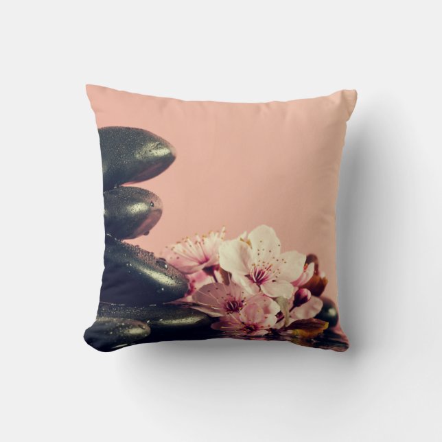 Coussin Pierres Zen Noir Fleurs (Recto)