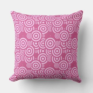Coussin pink and white geometric