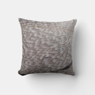 Coussin Plume brune décodée