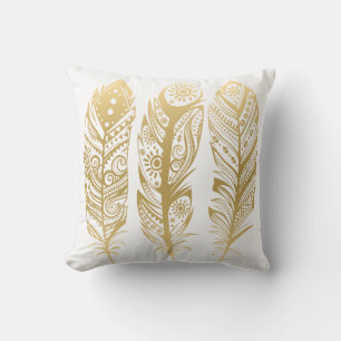Coussin Plumes tribales d'or sur Arrière - plan blanc et n