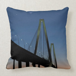 Coussin Pont de Jr. d'Arthur Ravenel au crépuscule