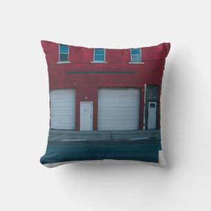 COUSSIN PORTES DE GARAGE BLANC FERMÉES EN JOURNÉE