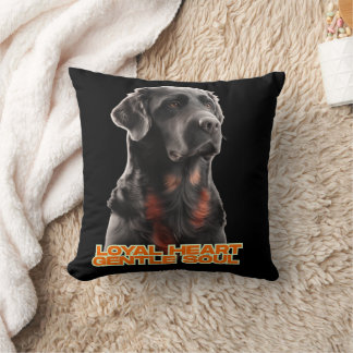Coussin Portrait de chien noir élégant - Art réaliste pour