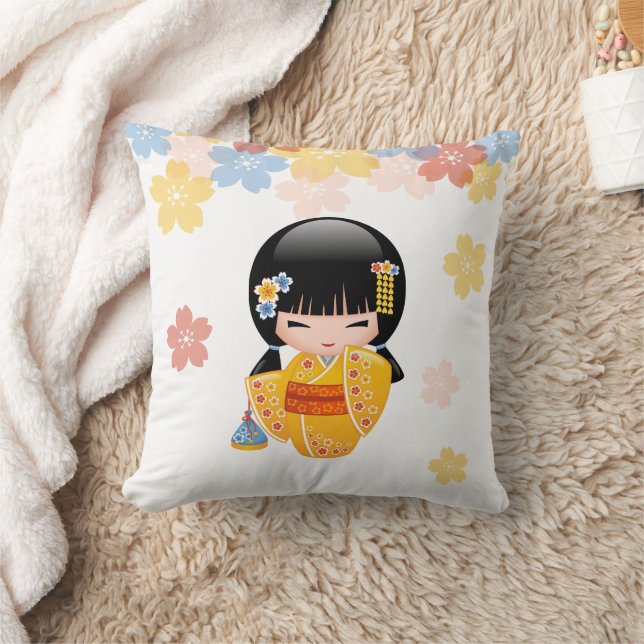Coussin Poupée d'été Kokeshi - Kimono Jaune Geisha Girl (Couverture)