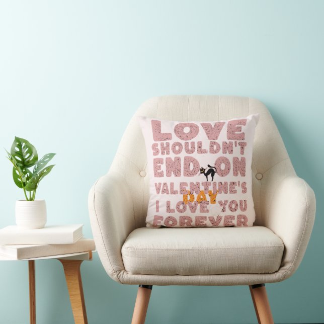 Coussin pour un couple, l'amour ne devrait pas se terminer (Chaise)