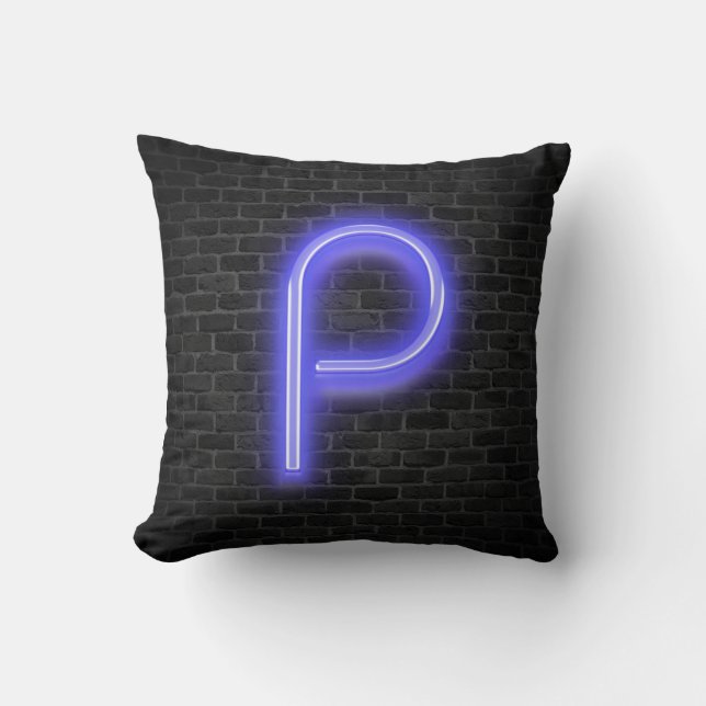 Coussin Premier P À Neon Marquee Sur La Brique (Recto)