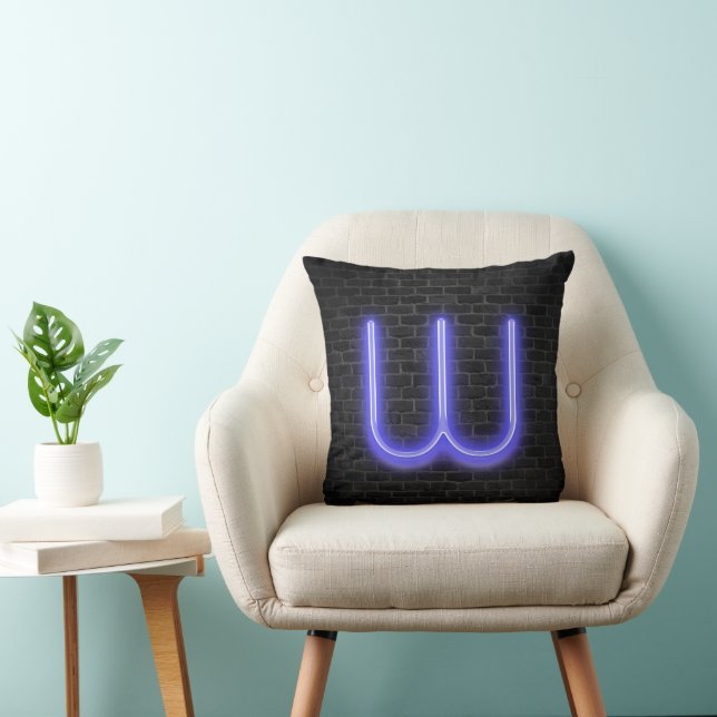 Coussin Premier W à Neon Marquee sur brique (Chaise)