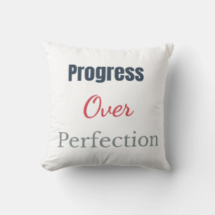 Coussin Progrès Plutôt que Perfection – Typographie Motiva