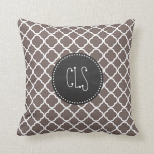 Coussin Quatrefoil Profond Taupe ; aspect Vintage Chalkboa