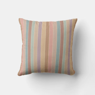 Coussin Rayures de plage avec perles sur une plage pastel