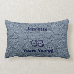 Coussin Rectangle 65 ans de Lumbar confortable de jeune poupée bleue