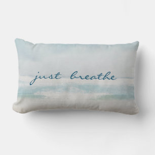 Coussin Rectangle aquarelle océanique avec texte Just Breathe