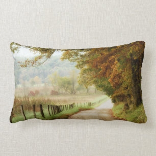 Coussin Rectangle Automne sur une route de campagne