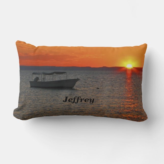 Coussin Rectangle Bateau de pêche au coucher du soleil Nom personnal (Recto)