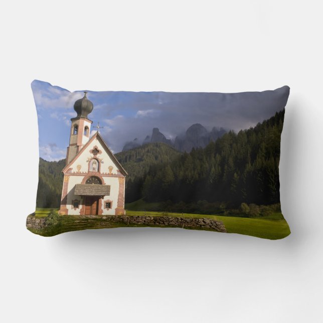 Coussin Rectangle Belle église isolée et solitaire appelée Rainui (Recto)