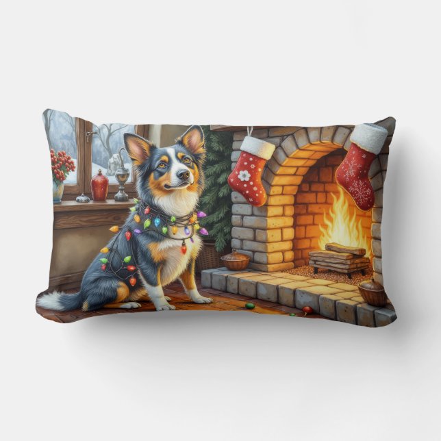 Coussin Rectangle Blue Heeler Fireplace with Christmas Lights (Recto)