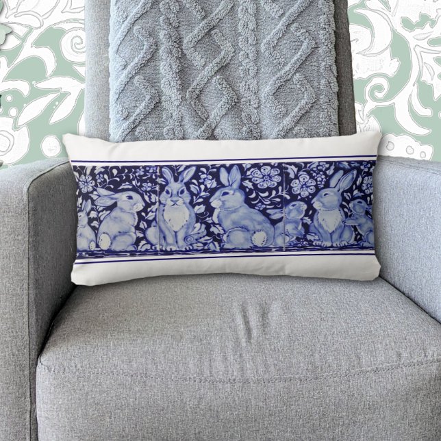 Coussin Rectangle Blue Rabbit Bois Oiseau Bunny Delft Dedham (Créateur téléchargé)