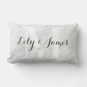 Coussin Rectangle Cadeau de mariage en marbre gris blanc avec nom mo
