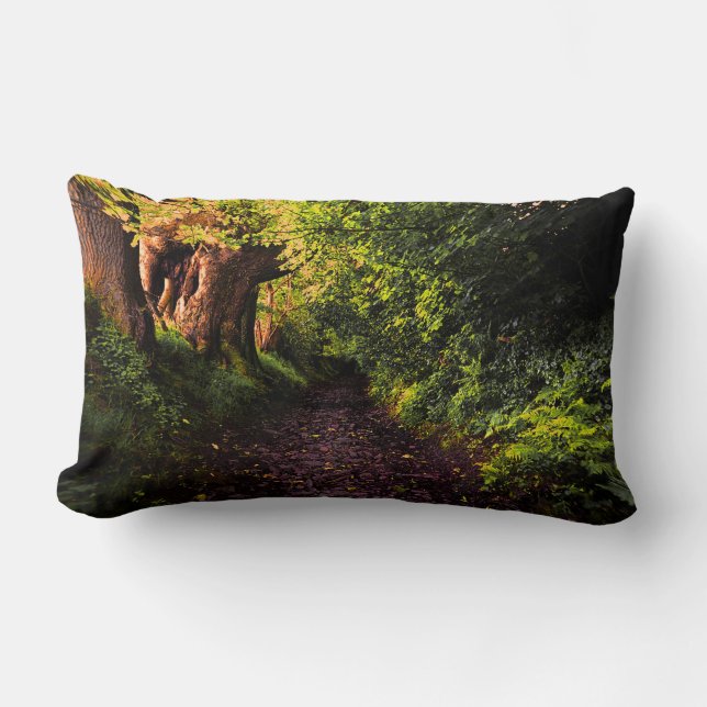Coussin Rectangle Chemin forestier par Alexandra Cook (Recto)