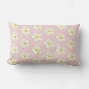 Coussin Rectangle Fleurs de frangipanier Plumeria sur fond rose clai