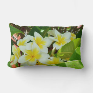 Coussin Rectangle Frangipanis Jaune Cultivant Sur Un Poussin D'Arbre