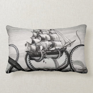 Coussin Rectangle Kraken/poulpe Eatting un bateau de pirate,