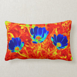 Coussin Rectangle Marguerites bleues royales de marine sur l'orange