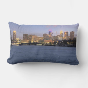 Coussin Rectangle minneapolis skyline et rivière mississippi gelée