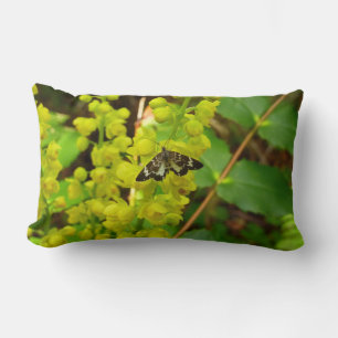 Coussin Rectangle Papillon de Redwood et fleurs sauvages de raisin d