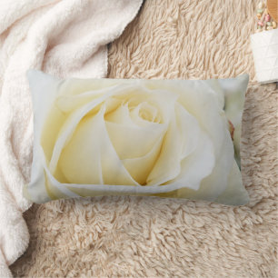 Coussin Rectangle Photo Gros plan de Rose Blanche