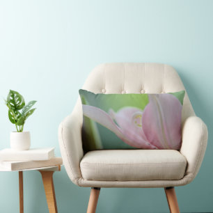 Coussin Rectangle Pink Lily par Shirley Taylor