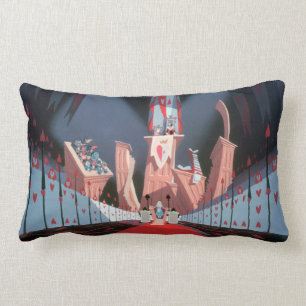 Coussin Rectangle Reine des Coeurs  Alice devant sa cour