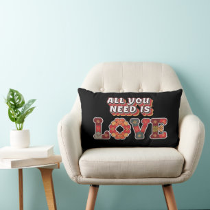 Coussin Rectangle Rétro "Tout Ce Dont Vous Avez Besoin Est L'Amour"