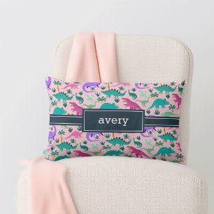 Coussin Rectangle Rose   Nom d'enfant Motif de dinosaures colorés