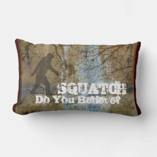 Coussin Rectangle Squatch, Crois-Tu