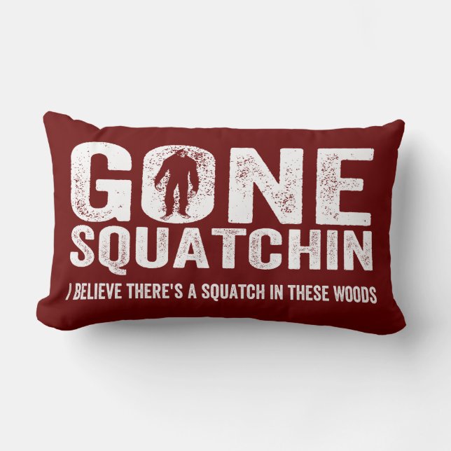Coussin Rectangle Squatchin allé (affligé) Squatch en ces bois (Recto)