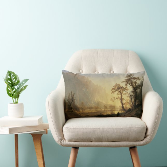 Coussin Rectangle Sunrise, Vallée de Yosemite par Albert Bierstadt (Chaise)